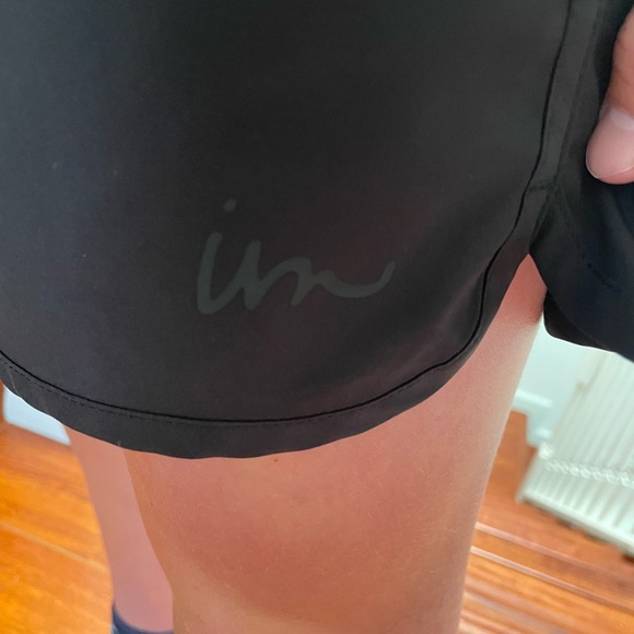 Gap active running shorts - Picture 2 of 3